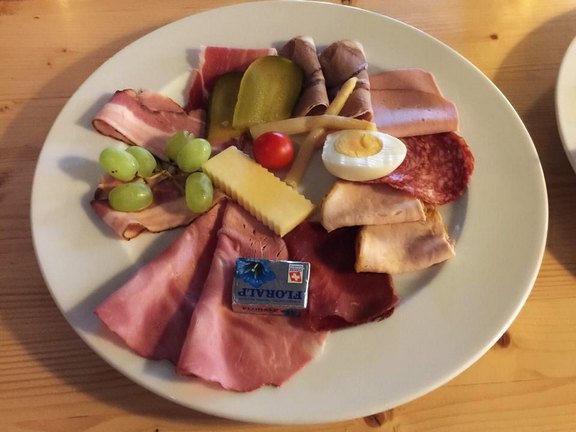 hausspezialitaeten-2.jpg  